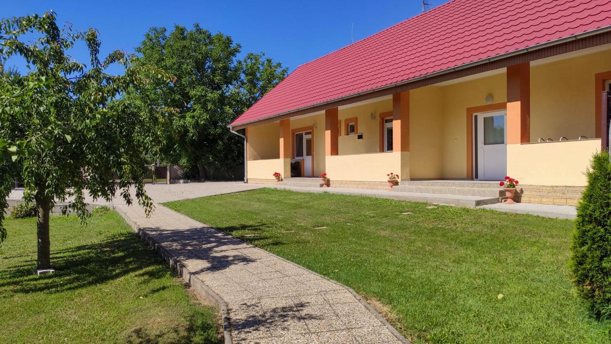 Ubytovanie Liska Radava Екстер'єр фото