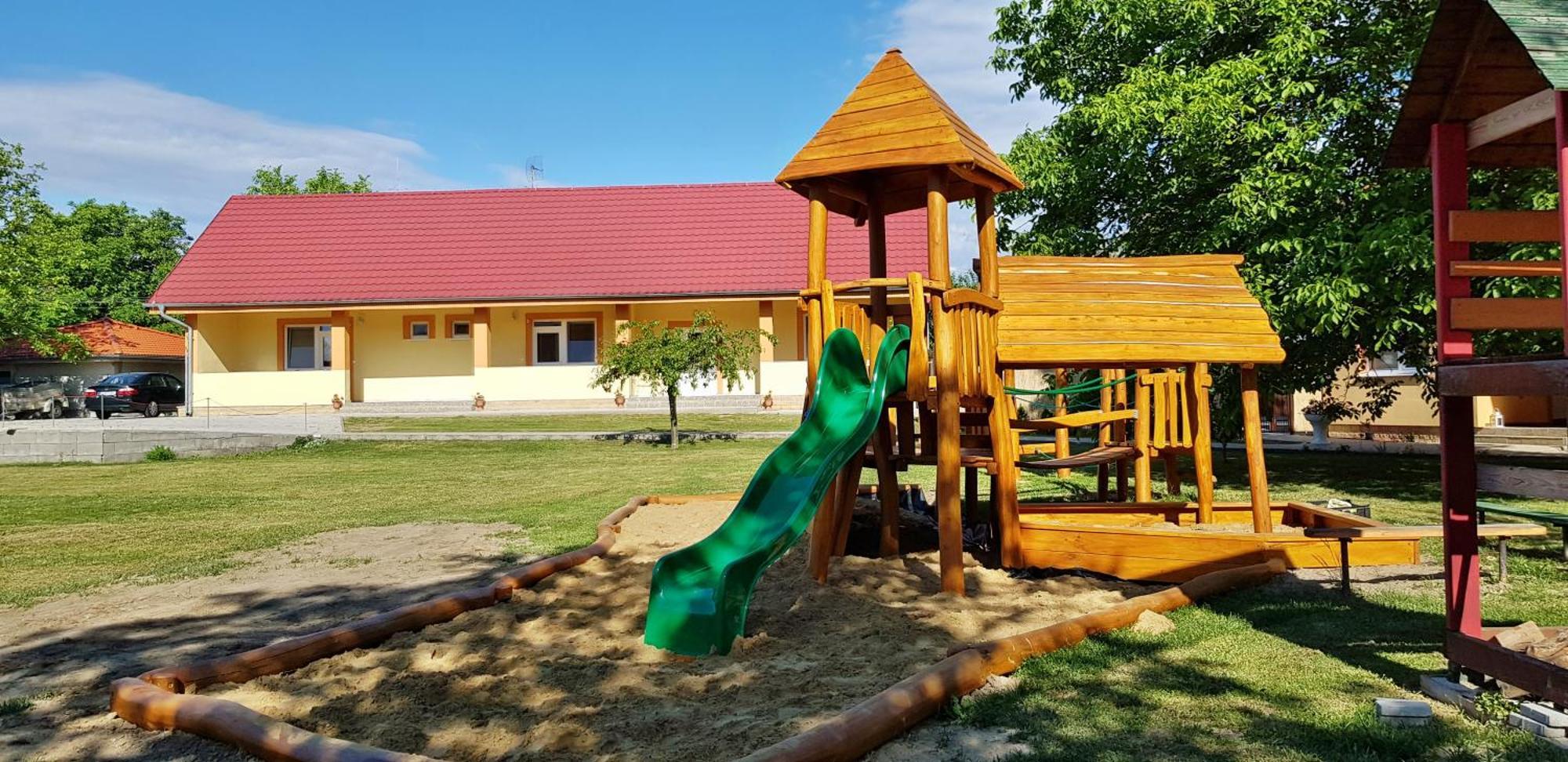 Ubytovanie Liska Radava Екстер'єр фото